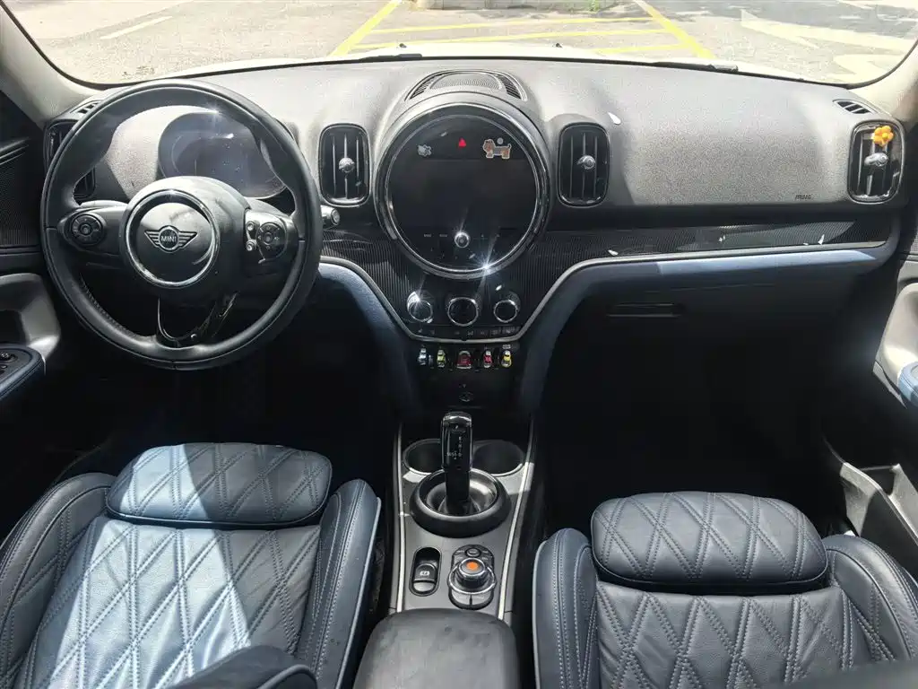 MINI MINI Countryman 2021 1.5T COOPER ALL4 Connoisseur 2021 - thumbnail 5