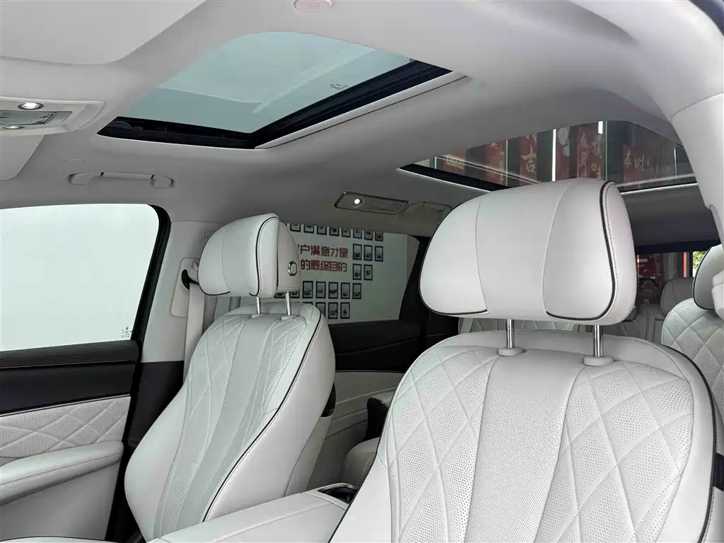 Denza Denza D9 2024 DM-i 980 AWD Prestige Edition 2024 - thumbnail 24