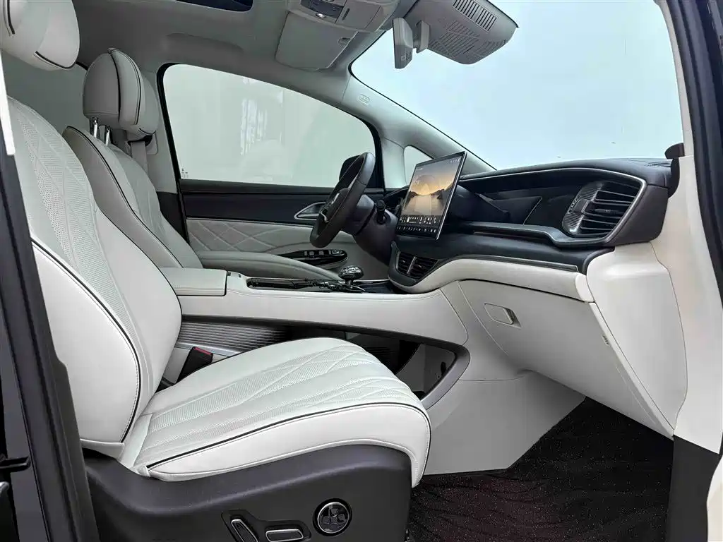 Denza Denza D9 2024 DM-i 980 AWD Prestige Edition 2024 - thumbnail 26