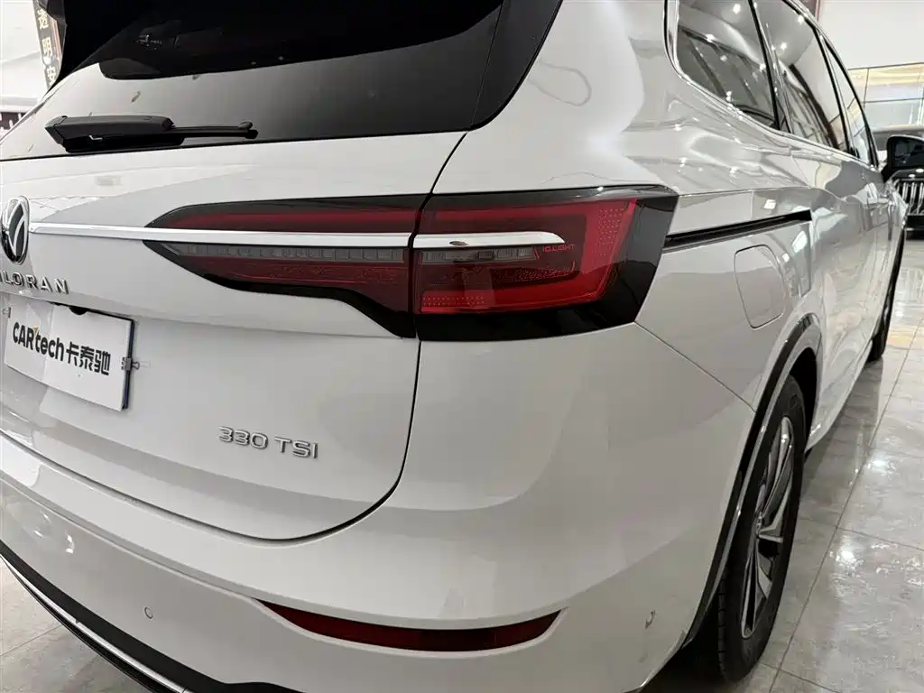 Volkswagen Viloran 2020 330TSI Luxury Edition 2022 - thumbnail 8