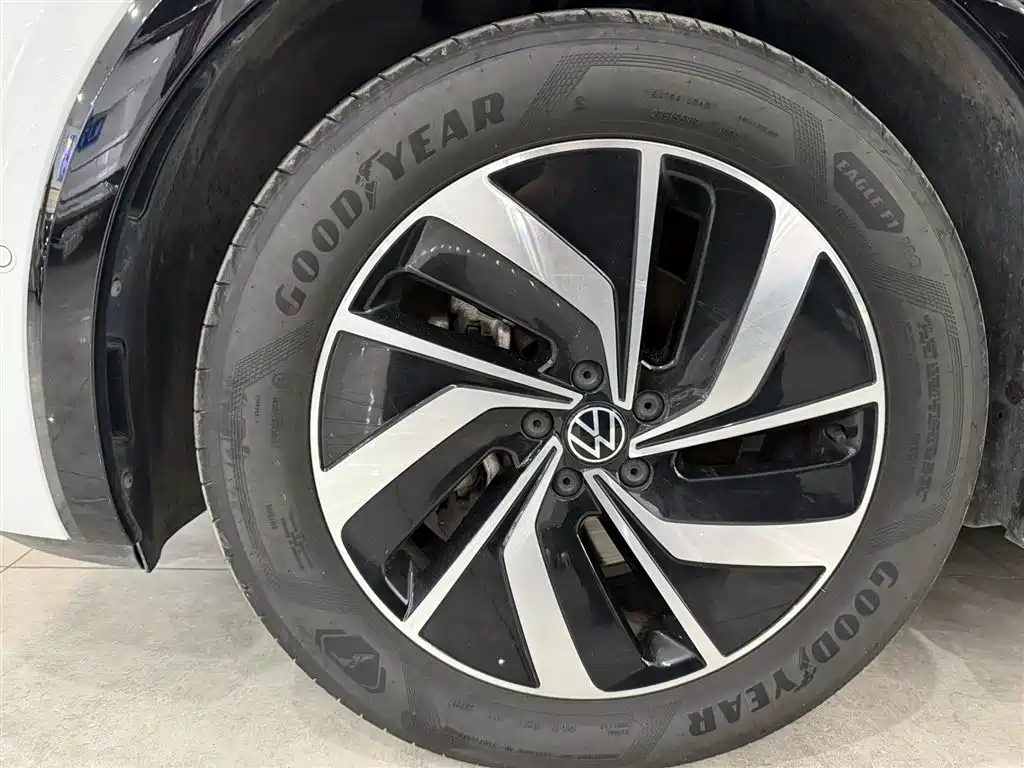 Volkswagen Viloran 2020 330TSI Luxury Edition 2022 - thumbnail 9