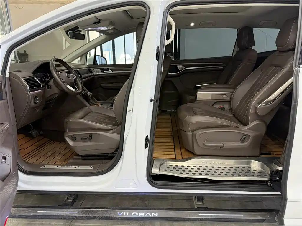 Volkswagen Viloran 2020 330TSI Luxury Edition 2022 - thumbnail 11