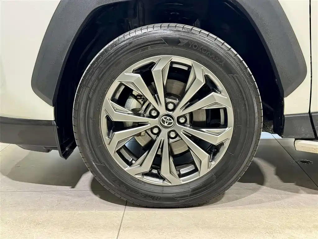 Toyota Toyota RAV4 2024 2.0L CVT AWD Adventure Plus 2024 - thumbnail 10