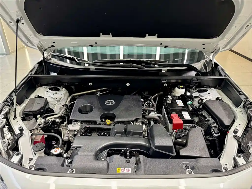 Toyota Toyota RAV4 2024 2.0L CVT AWD Adventure Plus 2024 - thumbnail 11