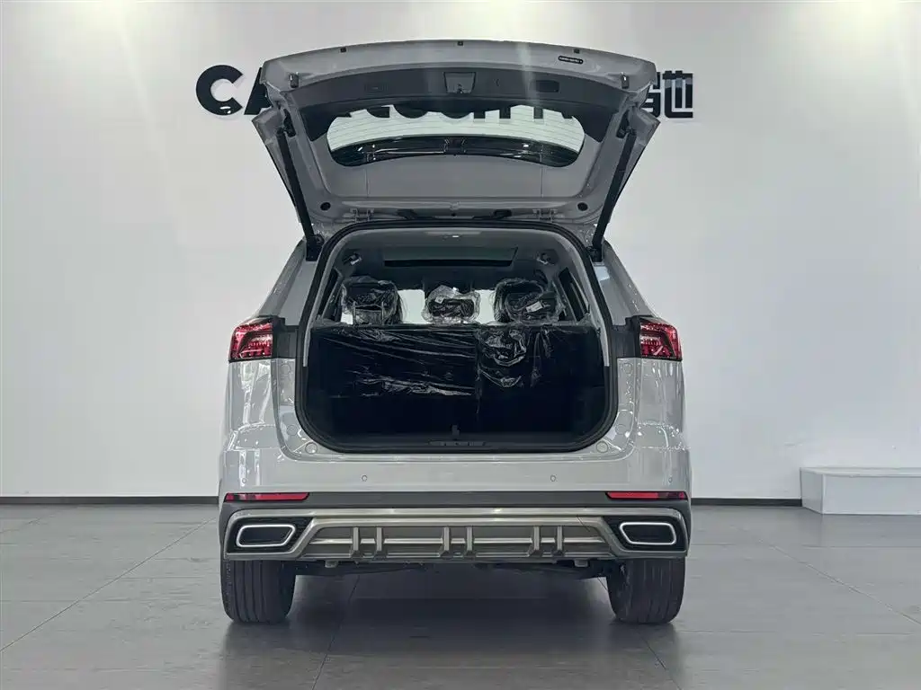 Chery Tiggo 8 Pro New Energy 2025 Champion Edition 1.5T 100km Prestige 2025 - thumbnail 4