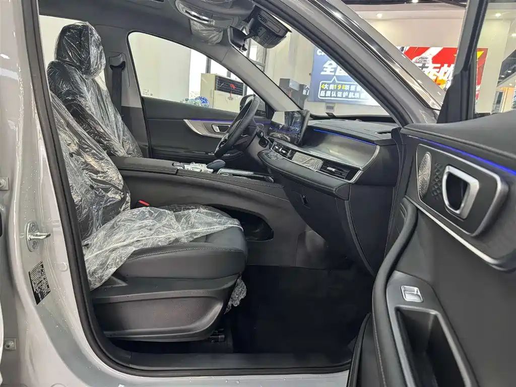 Chery Tiggo 8 Pro New Energy 2025 Champion Edition 1.5T 100km Prestige 2025 - thumbnail 10