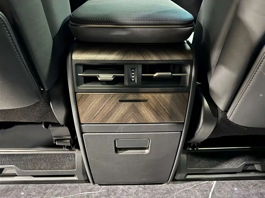Lexus Lexus LM 350h 7-seat Elegant Edition 2024 - thumbnail 23