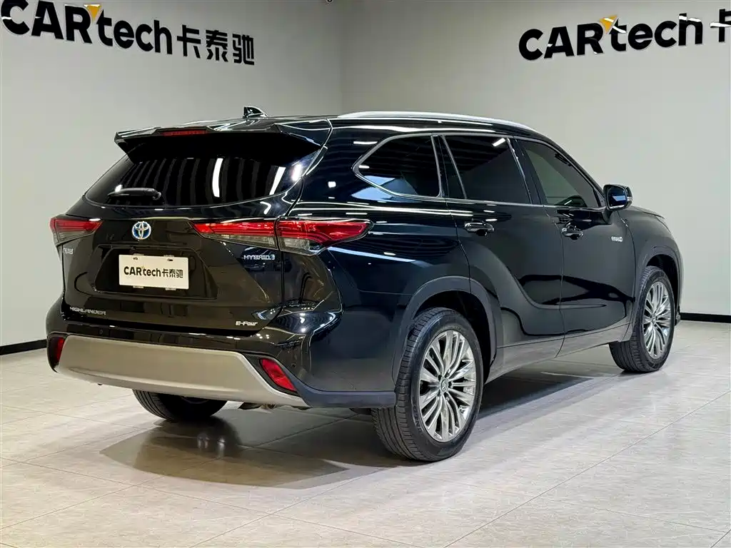 Toyota Toyota Highlander 2022 Hybrid 2.5L AWD Premium Edition 7-Seater 2022 - thumbnail 4