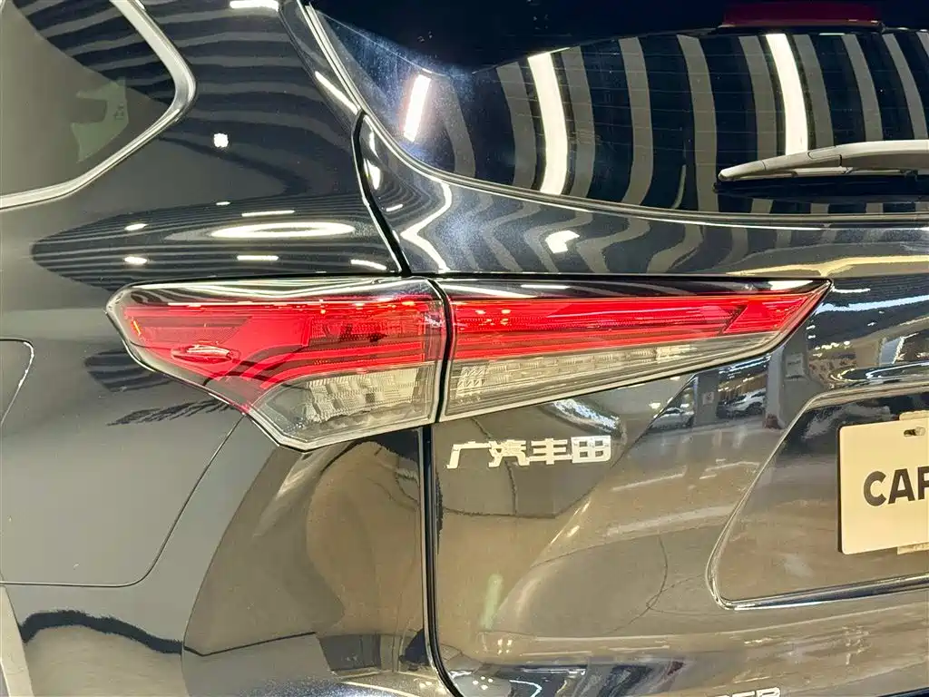 Toyota Toyota Highlander 2022 Hybrid 2.5L AWD Premium Edition 7-Seater 2022 - thumbnail 9