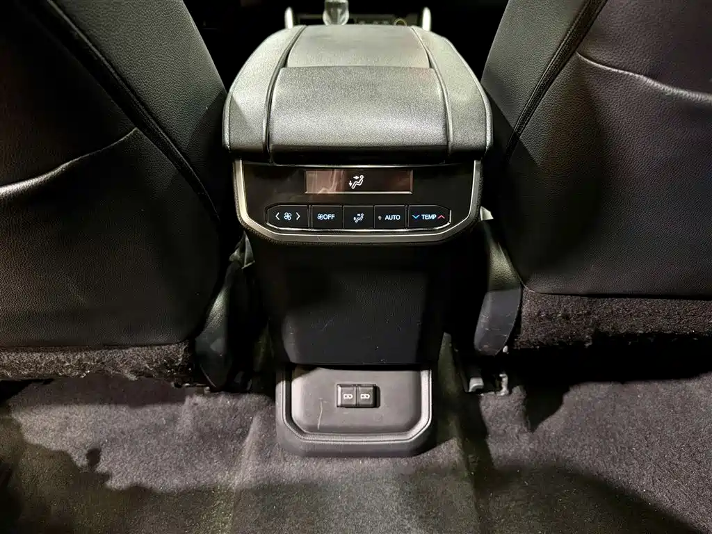 Toyota Toyota Highlander 2022 Hybrid 2.5L AWD Premium Edition 7-Seater 2022 - thumbnail 21