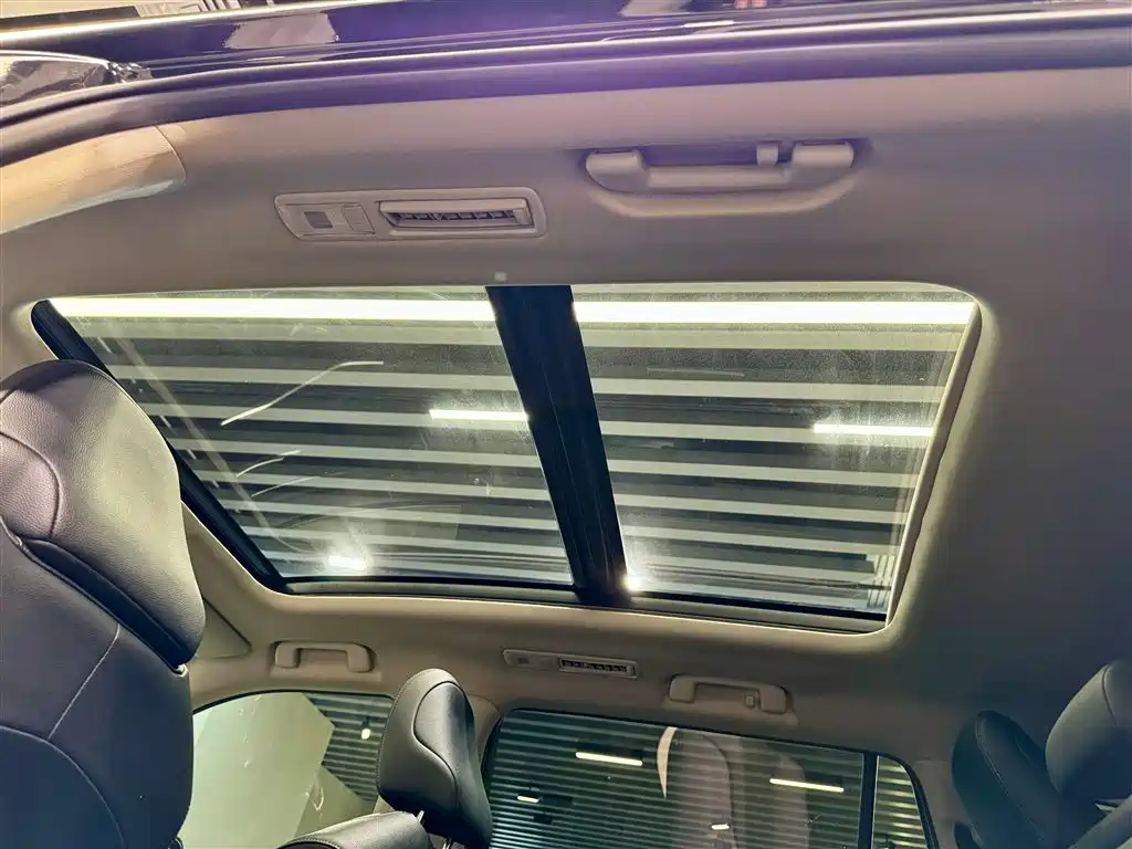 Toyota Toyota Highlander 2022 Hybrid 2.5L AWD Premium Edition 7-Seater 2022 - thumbnail 27