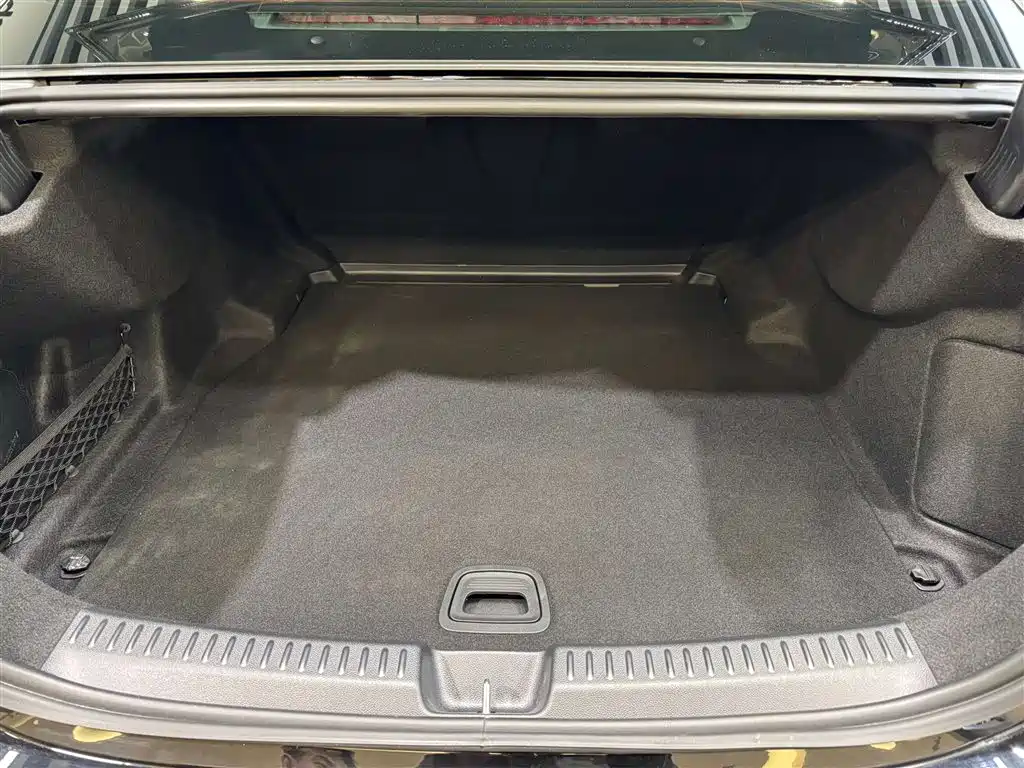 Mercedes-Benz Mercedes-Benz E-Class 2024 E 300 L Luxury 2024 - thumbnail 25