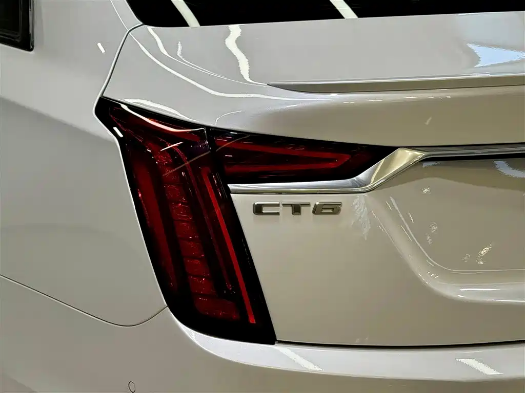 Cadillac Cadillac CT6 2022 28T Platinum 2022 - thumbnail 9