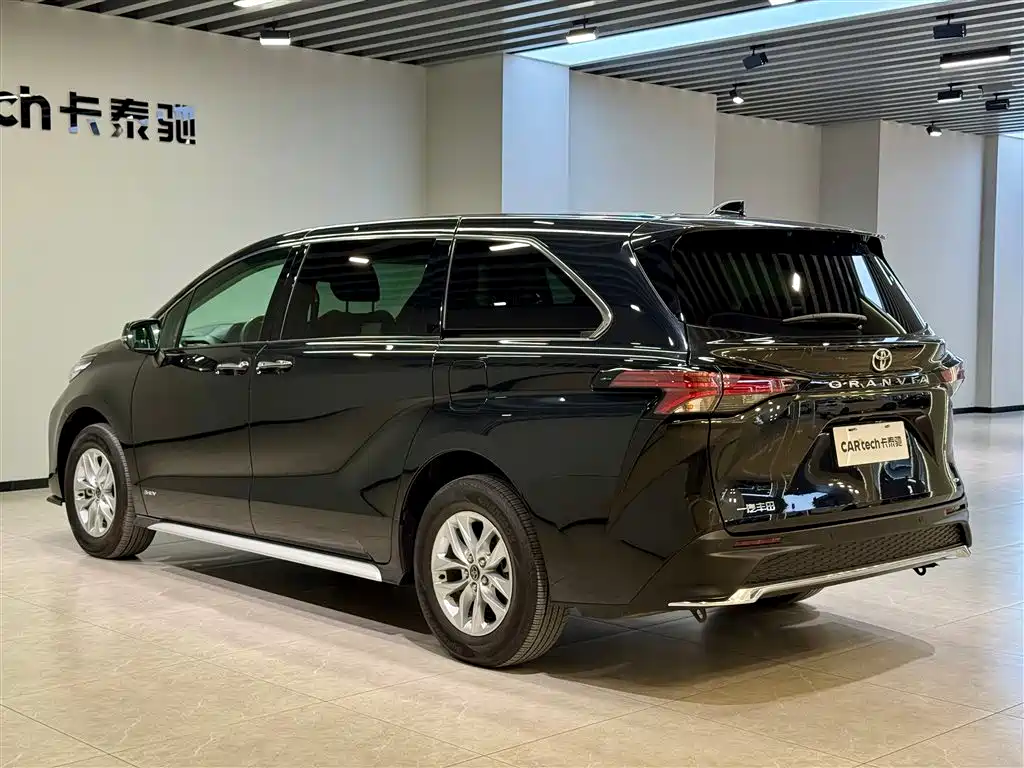 Toyota Toyota Granvia 2024 2.5L Hybrid Comfort Edition 2024 - thumbnail 6
