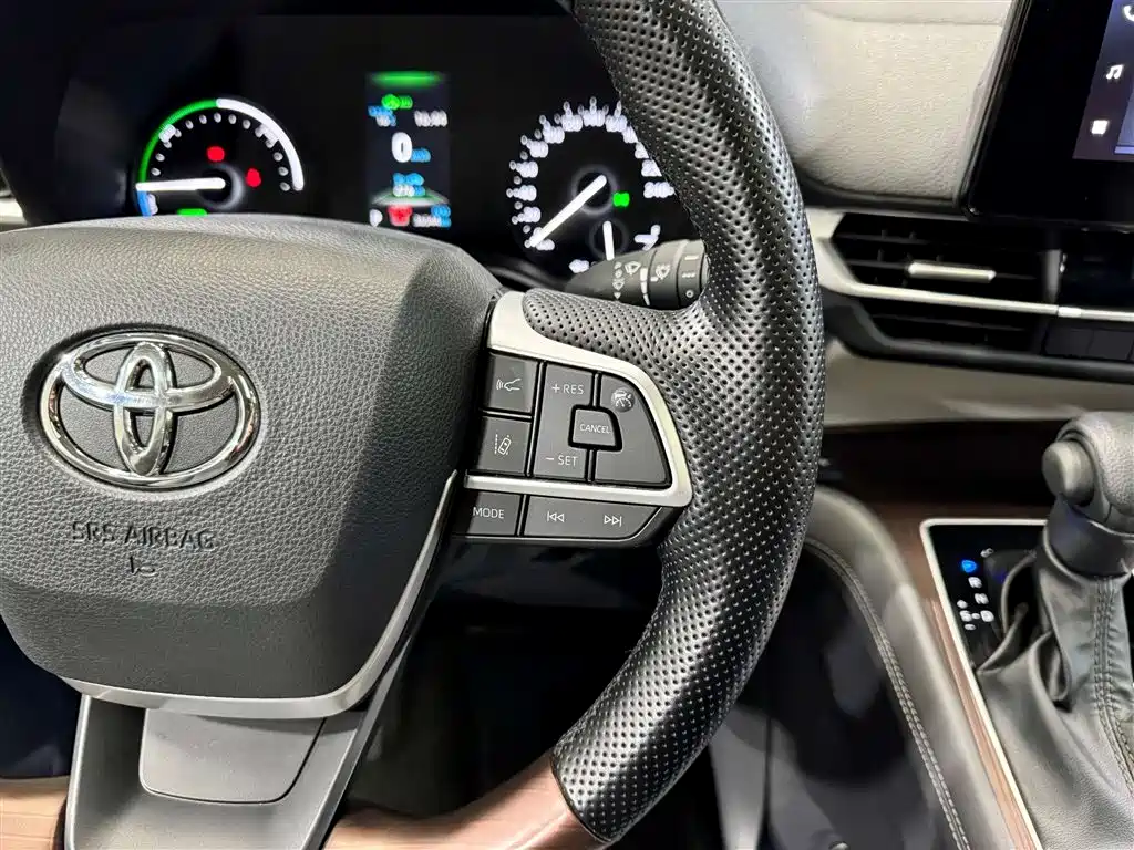 Toyota Toyota Granvia 2024 2.5L Hybrid Comfort Edition 2024 - thumbnail 14