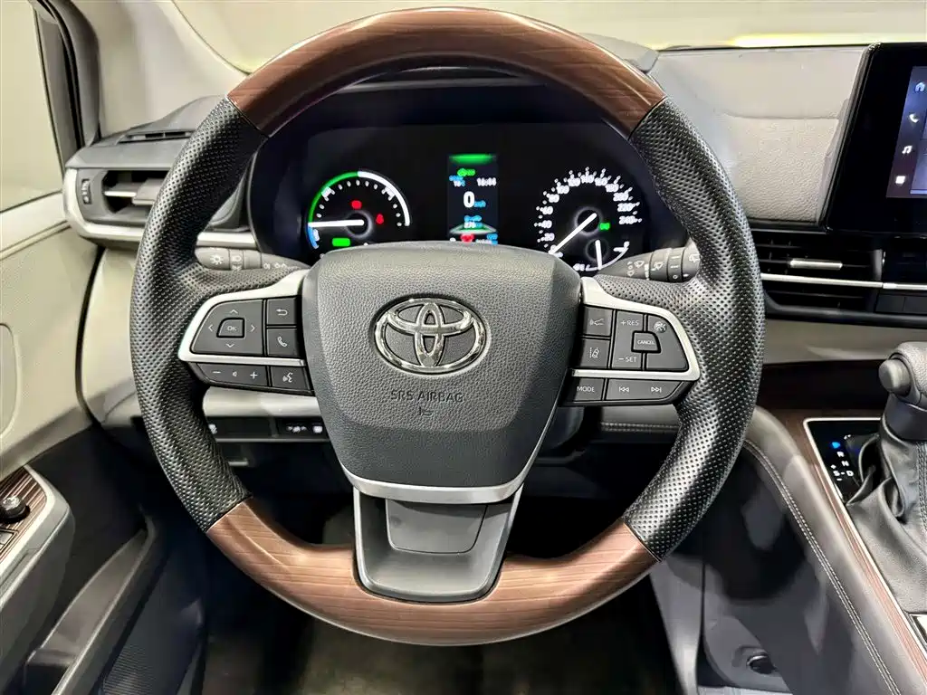 Toyota Toyota Granvia 2024 2.5L Hybrid Comfort Edition 2024 - thumbnail 24