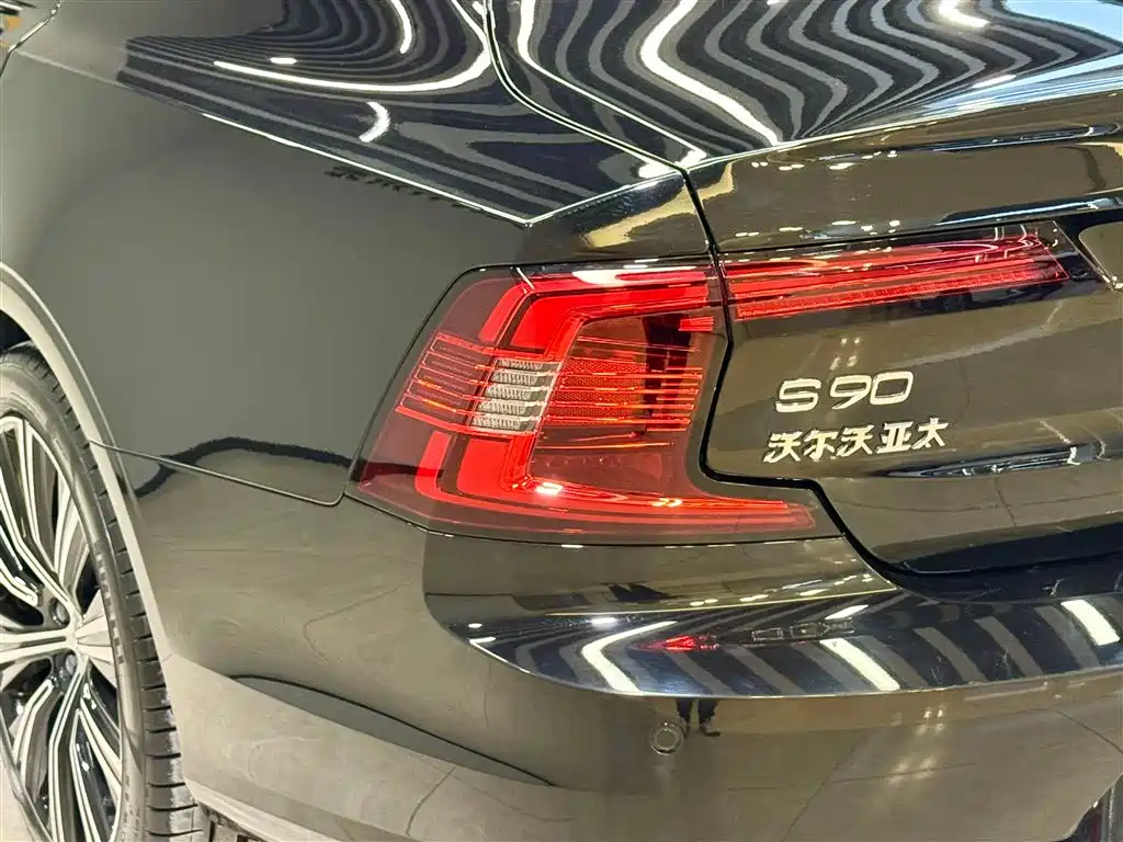 Volvo Volvo S90 2025 B5 Inscription 2025 - thumbnail 9