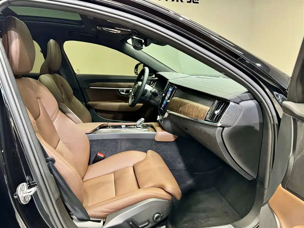 Volvo Volvo S90 2025 B5 Inscription 2025 - thumbnail 19