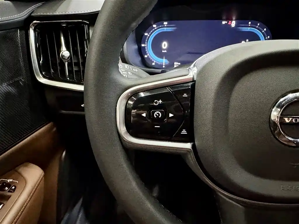 Volvo Volvo S90 2025 B5 Inscription 2025 - thumbnail 25