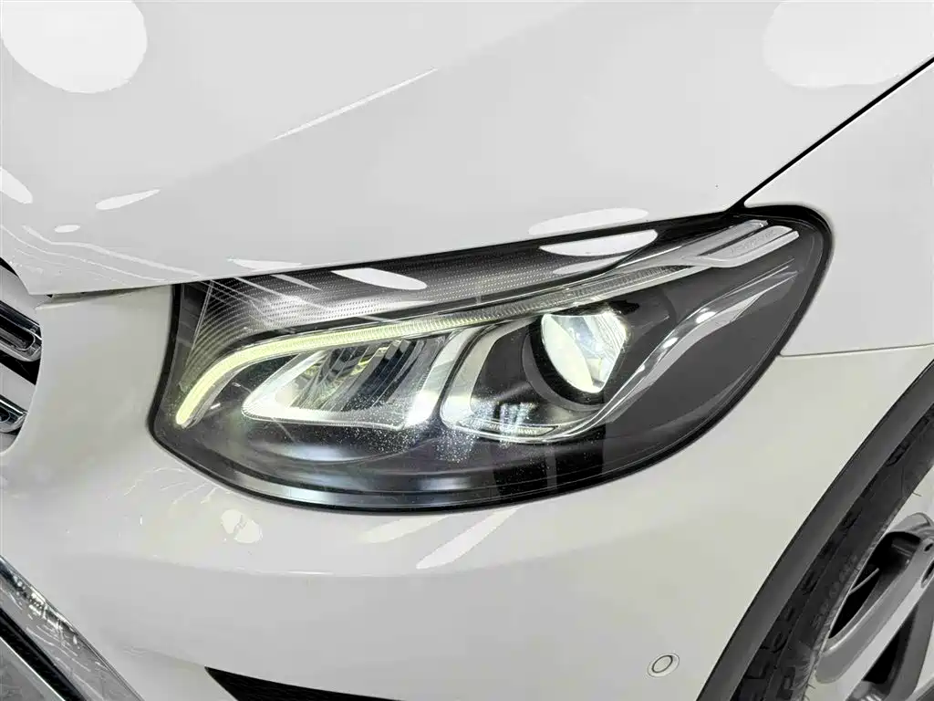 Mercedes-Benz Mercedes-Benz GLC 260 4MATIC Luxury 2016 - thumbnail 2