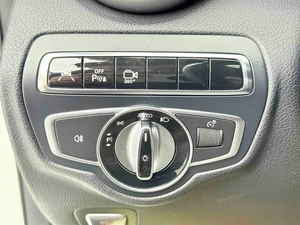 Mercedes-Benz Mercedes-Benz GLC 260 4MATIC Luxury 2016 - thumbnail 12