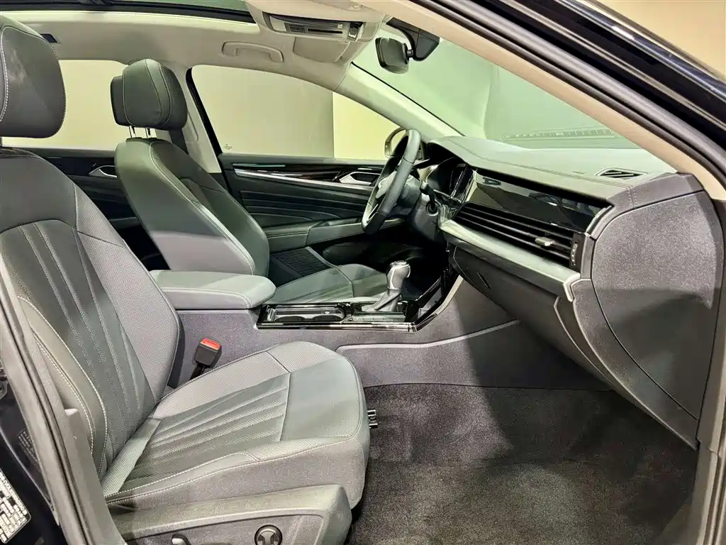 Volkswagen Passat 2024 380TSI Longteng Edition 2025 - thumbnail 18