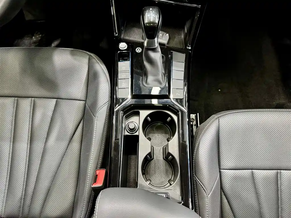Volkswagen Passat 2024 380TSI Longteng Edition 2025 - thumbnail 22