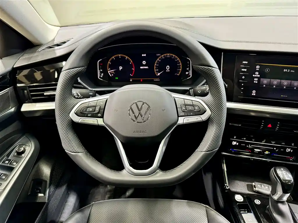 Volkswagen Passat 2024 380TSI Longteng Edition 2025 - thumbnail 23