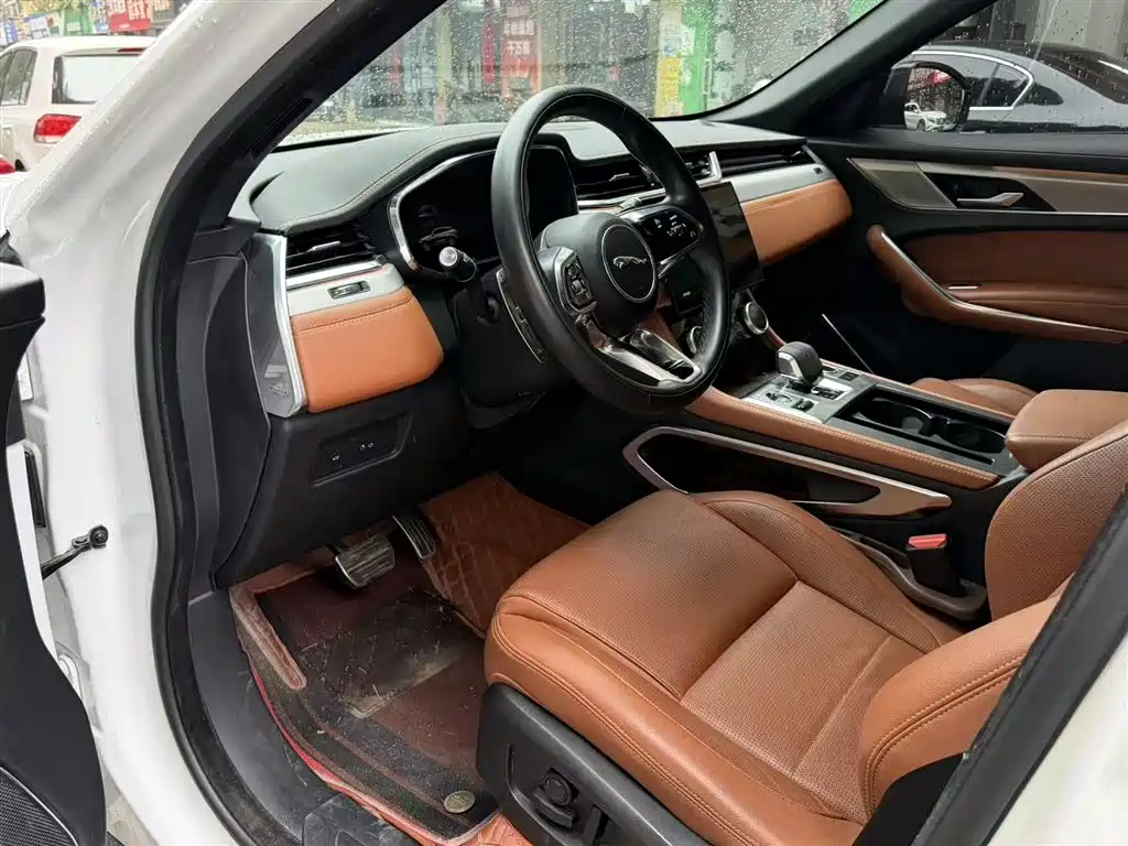 Jaguar Jaguar F-PACE 2024 P250 R-Dynamic SE 2024 - thumbnail 8