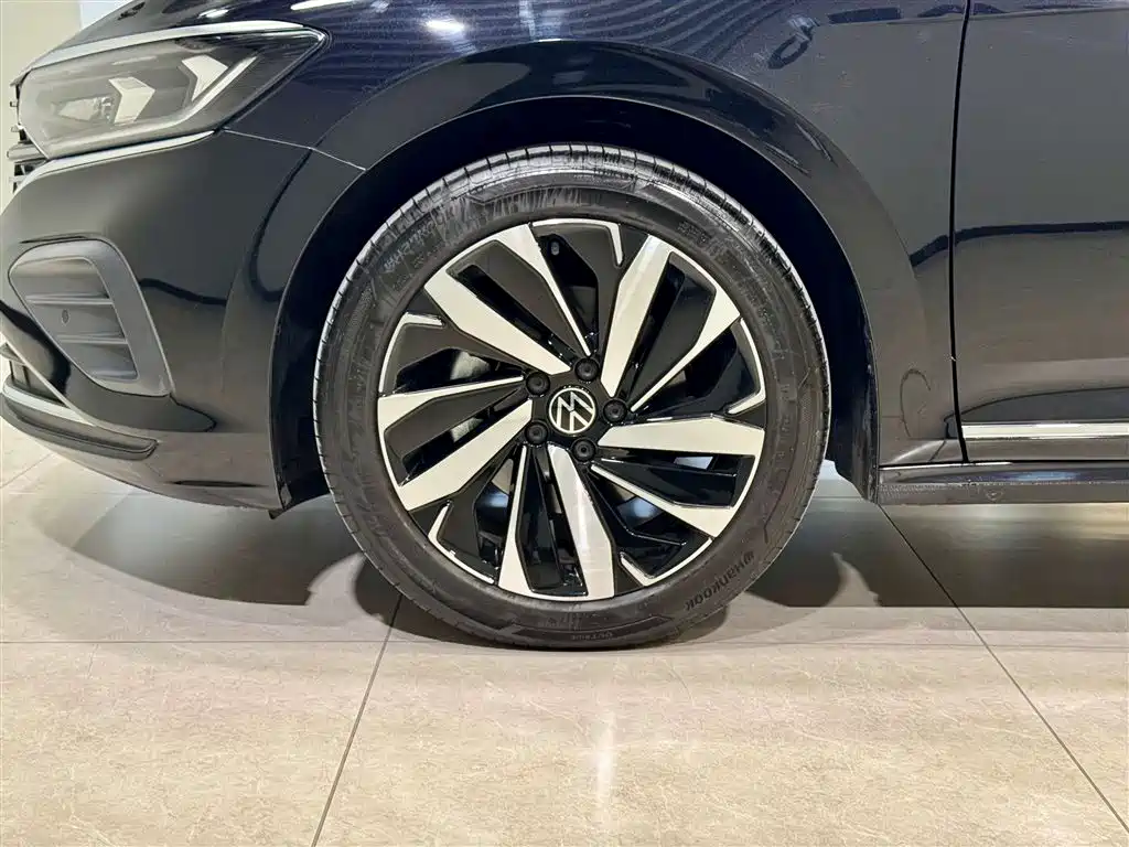 Volkswagen Passat 2025 330TSI Elite Edition 2025 - thumbnail 10