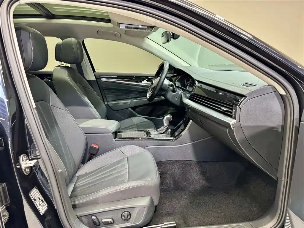 Volkswagen Passat 2025 330TSI Elite Edition 2025 - thumbnail 20