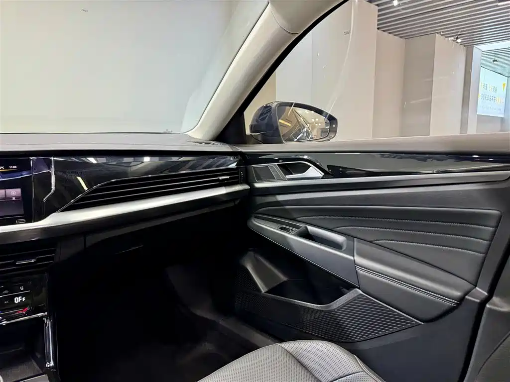 Volkswagen Passat 2025 330TSI Elite Edition 2025 - thumbnail 29