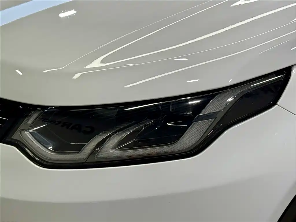 Land Rover Land Rover Discovery Sport 2024 Luxury Custom Edition 2024 - thumbnail 8
