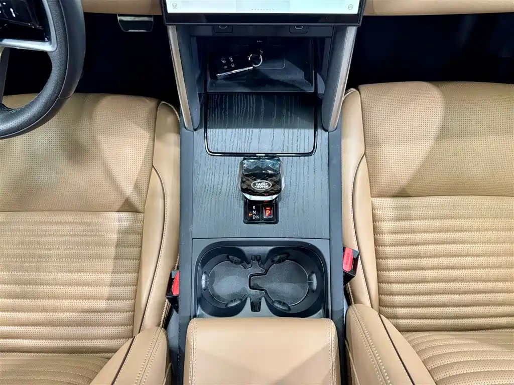 Land Rover Land Rover Discovery Sport 2024 Luxury Custom Edition 2024 - thumbnail 21