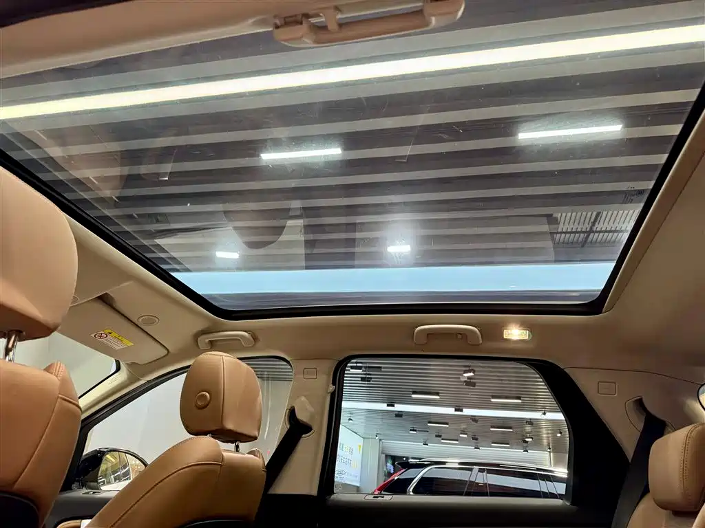 Land Rover Land Rover Discovery Sport 2024 Luxury Custom Edition 2024 - thumbnail 22