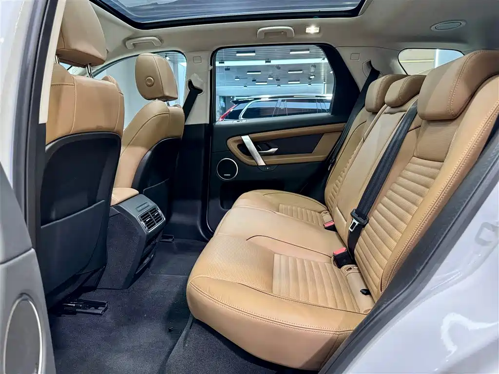 Land Rover Land Rover Discovery Sport 2024 Luxury Custom Edition 2024 - thumbnail 27