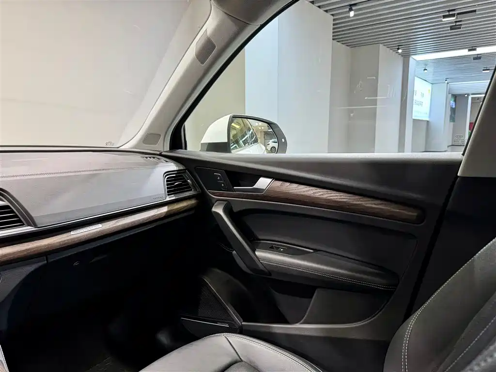 Audi Audi Q5L 2022 45 TFSI Luxury Elegant 2022 - thumbnail 25