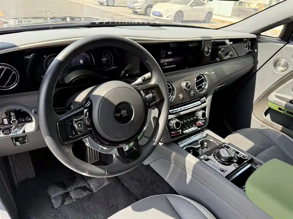 Rolls-Royce Rolls-Royce Spectre 2024 Standard 2024 - thumbnail 5