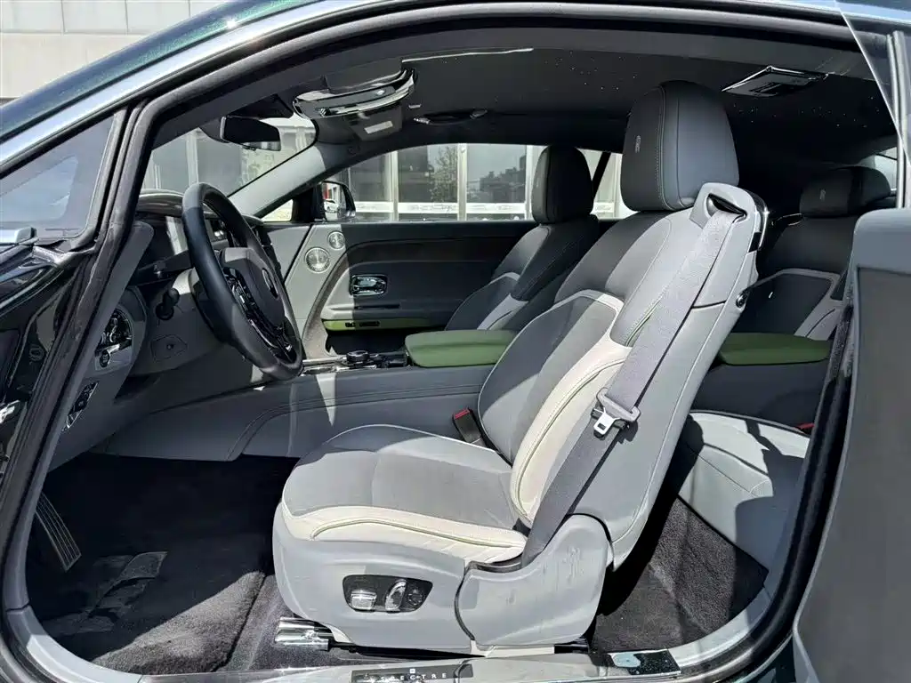 Rolls-Royce Rolls-Royce Spectre 2024 Standard 2024 - thumbnail 6