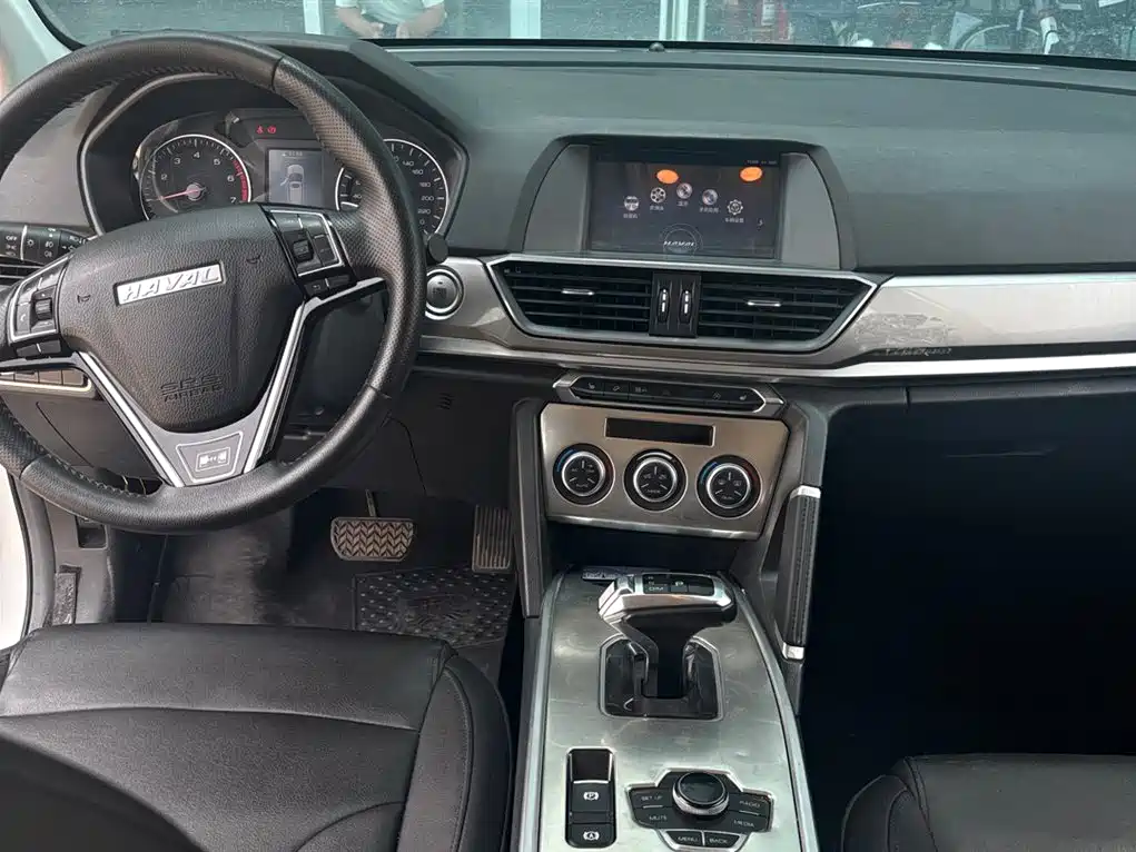 Haval Haval H6 2019 Sport Edition 1.5T Automatic 2WD Elite Model China VI 2019 - thumbnail 4