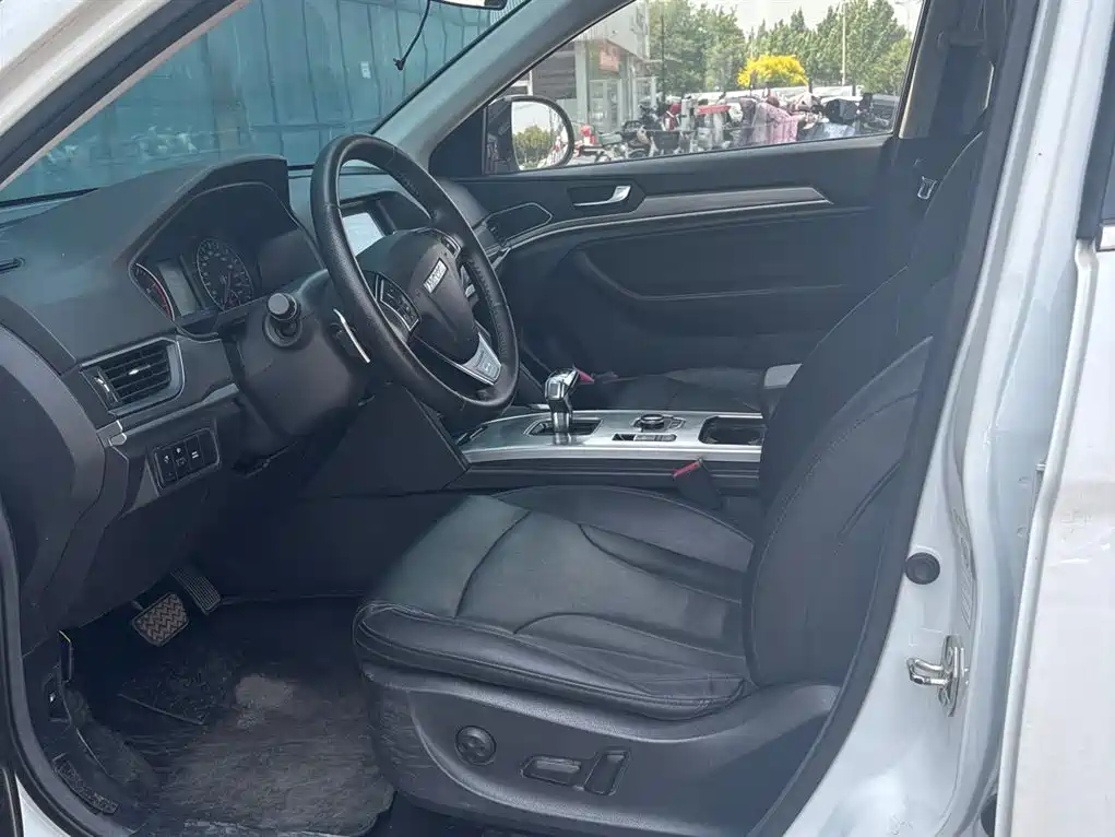 Haval Haval H6 2019 Sport Edition 1.5T Automatic 2WD Elite Model China VI 2019 - thumbnail 6