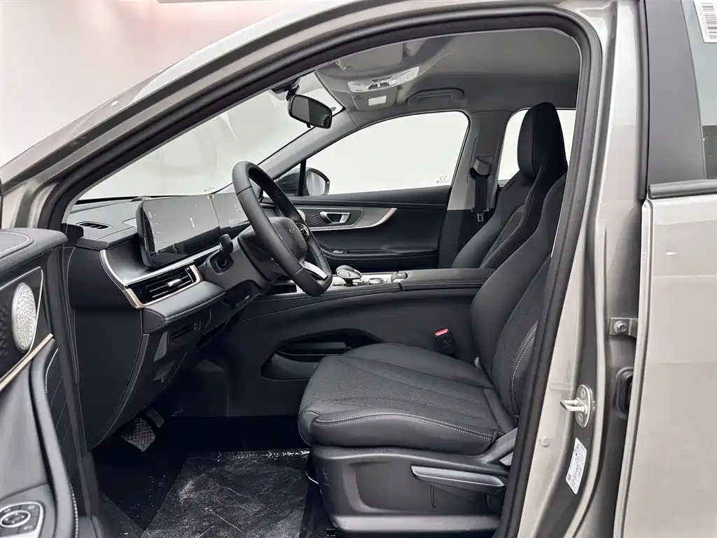 Chery Chery Tiggo 5x 2025 High Energy Edition 1.5T CVT Comfort 2026 - thumbnail 15