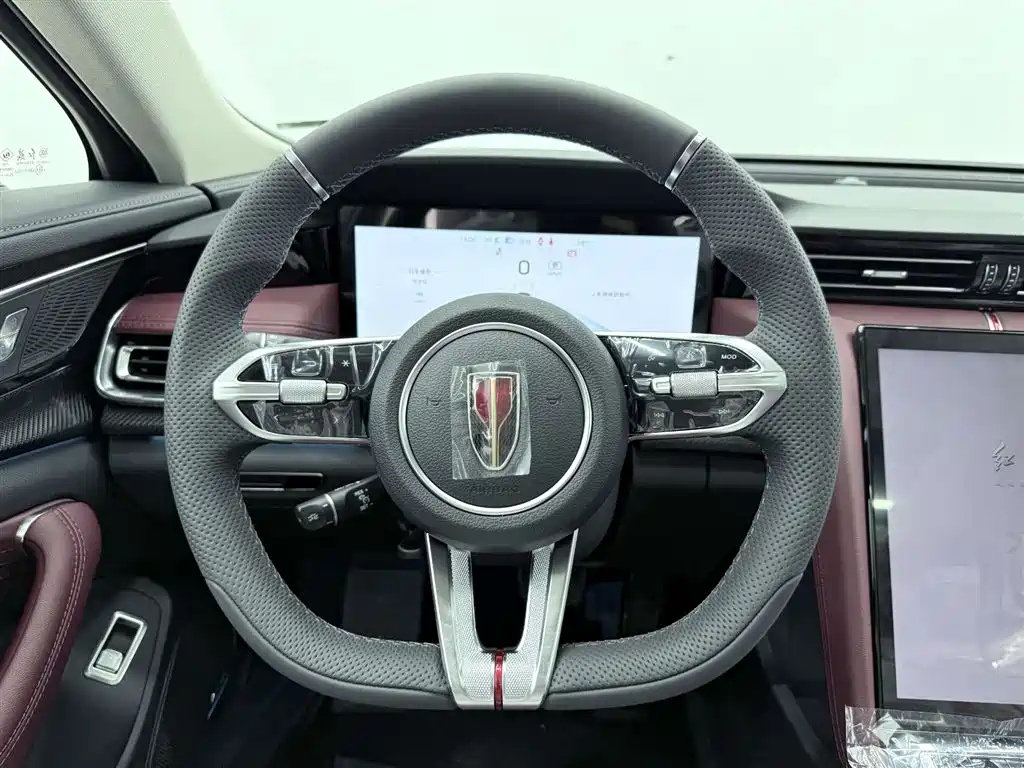 Hongqi Hongqi H5 2025 2.0T Automatic Xuanying Edition 2026 - thumbnail 12