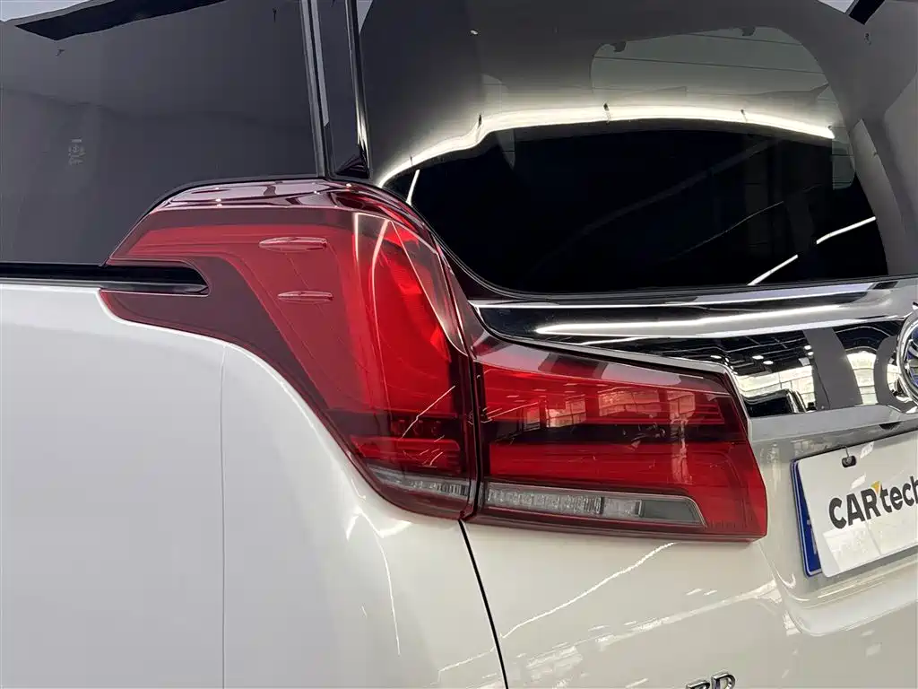 Toyota Toyota Alphard 2019 Hybrid 2.5L Luxury Edition 2020 - thumbnail 10