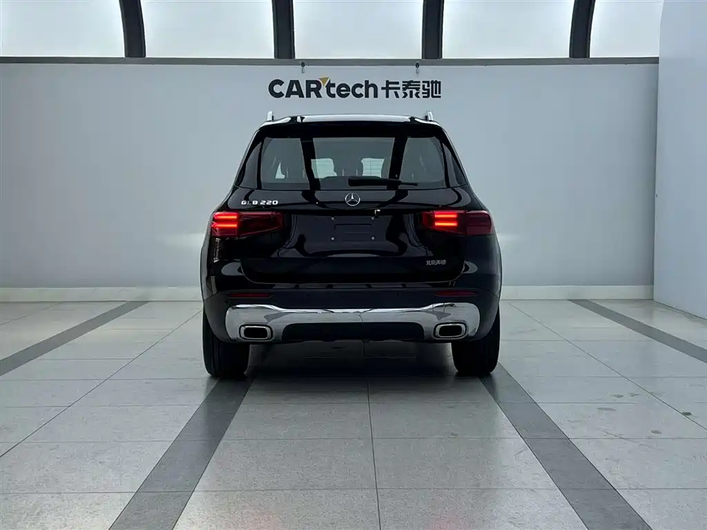 Mercedes-Benz Mercedes-Benz GLB 2024 GLB 220 Dynamic 2025 - thumbnail 4