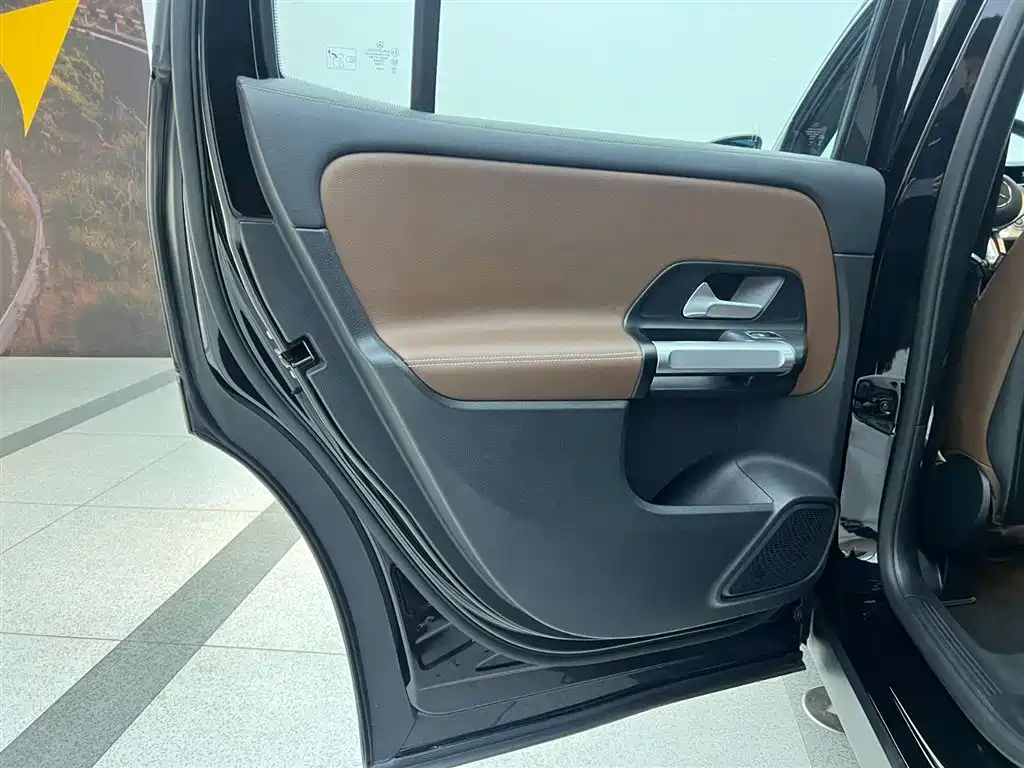 Mercedes-Benz Mercedes-Benz GLB 2024 GLB 220 Dynamic 2025 - thumbnail 18
