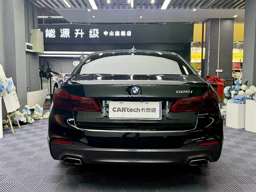 BMW BMW 5 Series (Import) 2018 525i M Sport Package 2018 - thumbnail 3
