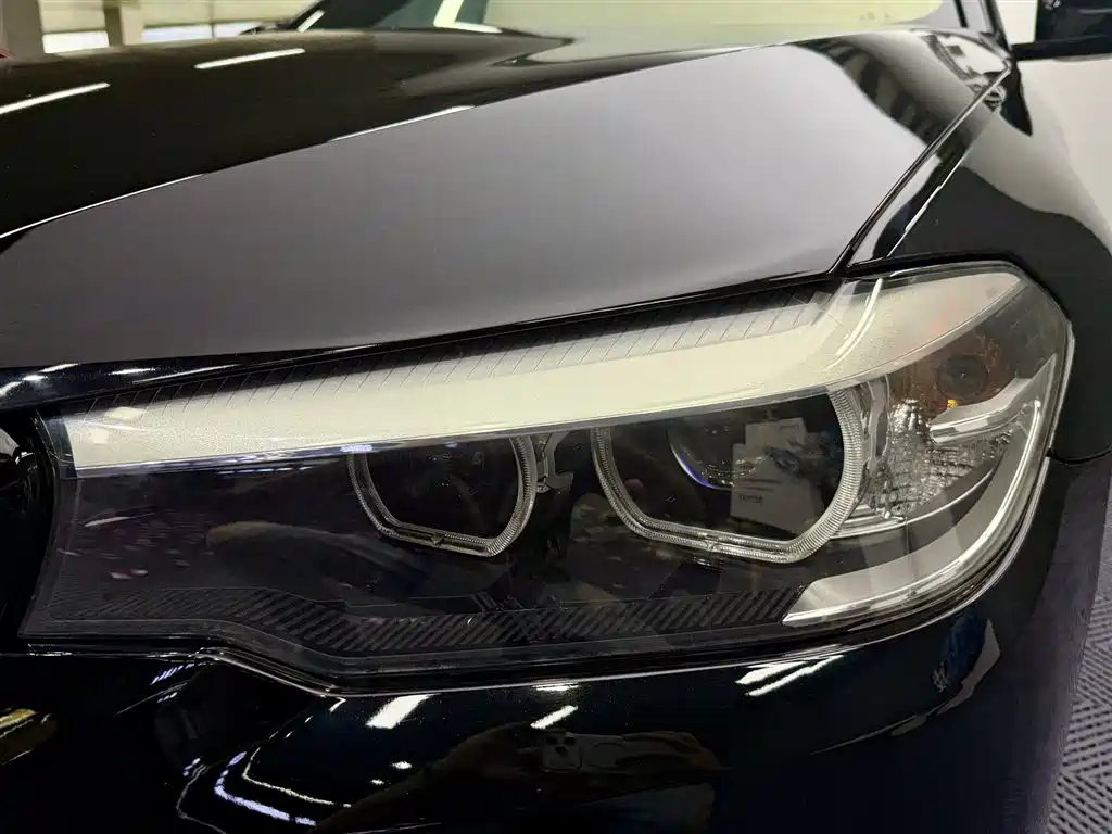BMW BMW 5 Series (Import) 2018 525i M Sport Package 2018 - thumbnail 5