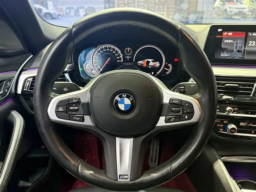 BMW BMW 5 Series (Import) 2018 525i M Sport Package 2018 - thumbnail 9