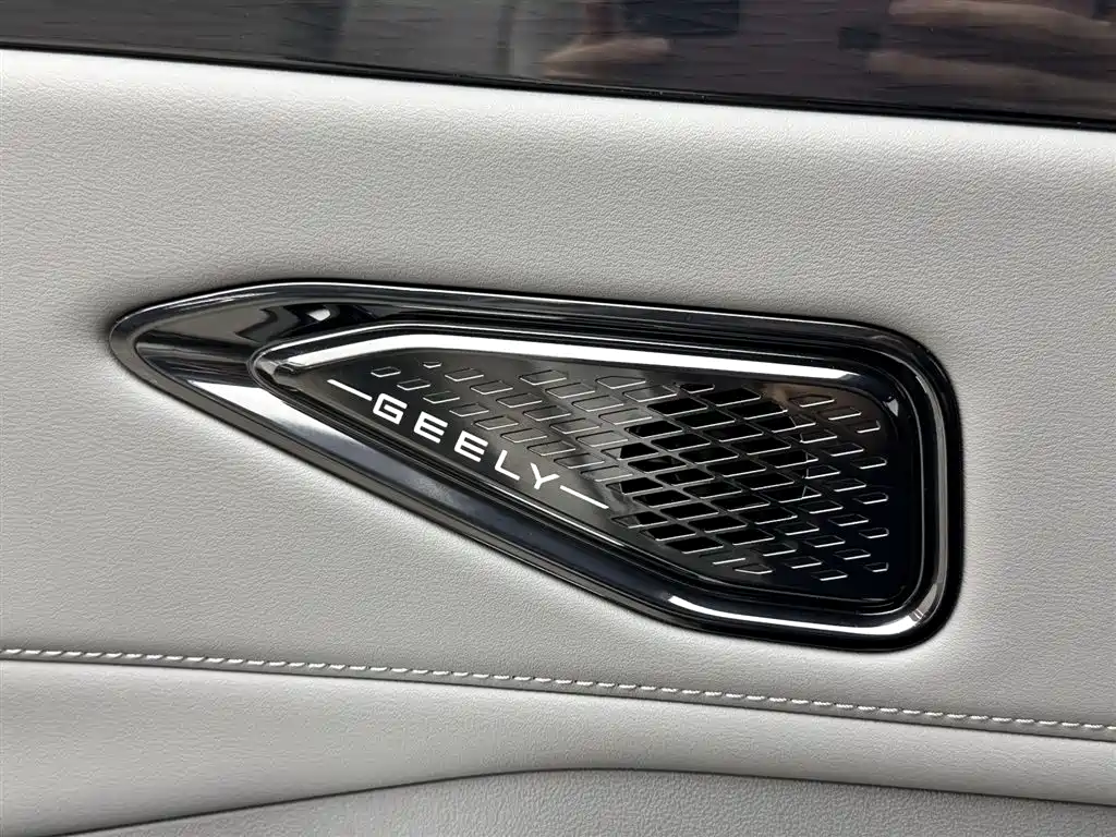 Geely Galaxy Geely Galaxy L7 2025 EM-i 115km Exploration Edition 2026 - thumbnail 11